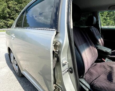 Серый Тойота Авенсис, объемом двигателя 1.8 л и пробегом 235 тыс. км за 5180 $, фото 7 на Automoto.ua