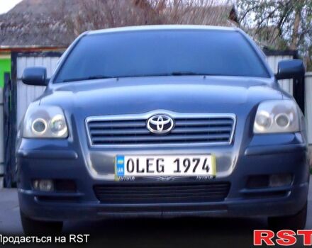 Серый Тойота Авенсис, объемом двигателя 1.6 л и пробегом 312 тыс. км за 5000 $, фото 1 на Automoto.ua