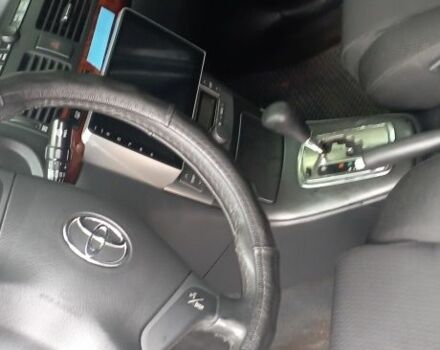 Серый Тойота Авенсис, объемом двигателя 2 л и пробегом 111 тыс. км за 4713 $, фото 5 на Automoto.ua