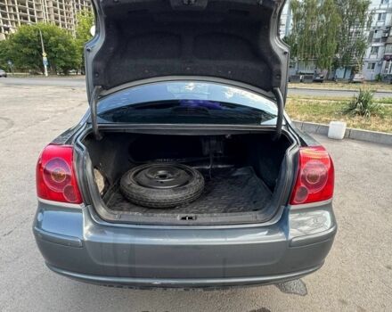Сірий Тойота Авенсіс, об'ємом двигуна 1.8 л та пробігом 254 тис. км за 4700 $, фото 7 на Automoto.ua