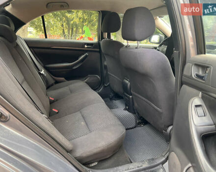 Сірий Тойота Авенсіс, об'ємом двигуна 2 л та пробігом 250 тис. км за 4400 $, фото 10 на Automoto.ua