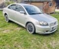 Серый Тойота Авенсис, объемом двигателя 2 л и пробегом 330 тыс. км за 3400 $, фото 1 на Automoto.ua