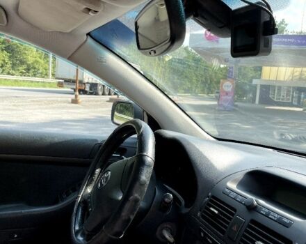 Серый Тойота Авенсис, объемом двигателя 1.8 л и пробегом 235 тыс. км за 5180 $, фото 5 на Automoto.ua