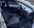 Серый Тойота Авенсис, объемом двигателя 2 л и пробегом 217 тыс. км за 4999 $, фото 15 на Automoto.ua