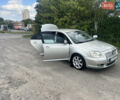 Серый Тойота Авенсис, объемом двигателя 2 л и пробегом 300 тыс. км за 4900 $, фото 12 на Automoto.ua