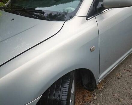 Сірий Тойота Авенсіс, об'ємом двигуна 1.79 л та пробігом 380 тис. км за 5000 $, фото 14 на Automoto.ua