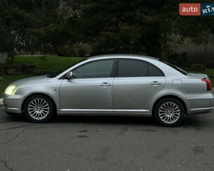 Сірий Тойота Авенсіс, об'ємом двигуна 1.79 л та пробігом 280 тис. км за 4600 $, фото 5 на Automoto.ua