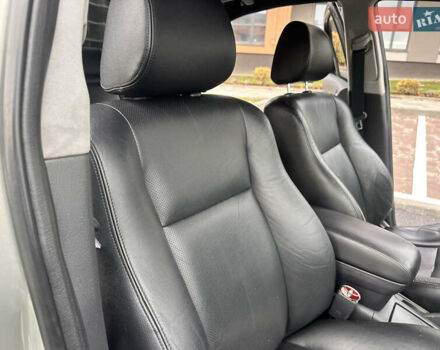 Серый Тойота Авенсис, объемом двигателя 2 л и пробегом 250 тыс. км за 4650 $, фото 42 на Automoto.ua