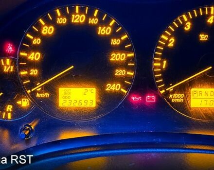 Серый Тойота Авенсис, объемом двигателя 2.4 л и пробегом 232 тыс. км за 5900 $, фото 6 на Automoto.ua