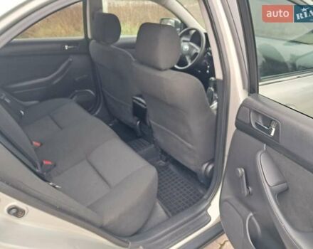 Серый Тойота Авенсис, объемом двигателя 1.8 л и пробегом 230 тыс. км за 5200 $, фото 43 на Automoto.ua