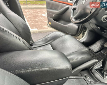 Серый Тойота Авенсис, объемом двигателя 2 л и пробегом 250 тыс. км за 4650 $, фото 47 на Automoto.ua