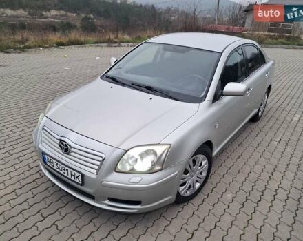Серый Тойота Авенсис, объемом двигателя 1.8 л и пробегом 230 тыс. км за 5200 $, фото 2 на Automoto.ua