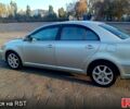 Серый Тойота Авенсис, объемом двигателя 1.8 л и пробегом 190 тыс. км за 4500 $, фото 1 на Automoto.ua