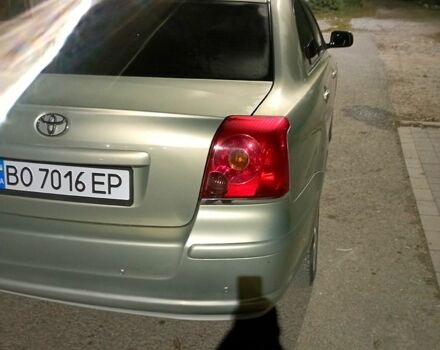 Серый Тойота Авенсис, объемом двигателя 2 л и пробегом 250 тыс. км за 4100 $, фото 1 на Automoto.ua