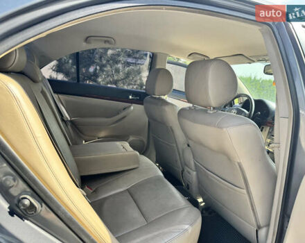 Серый Тойота Авенсис, объемом двигателя 2 л и пробегом 260 тыс. км за 4600 $, фото 16 на Automoto.ua