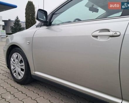 Серый Тойота Авенсис, объемом двигателя 1.8 л и пробегом 230 тыс. км за 5200 $, фото 30 на Automoto.ua