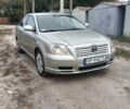Серый Тойота Авенсис, объемом двигателя 2 л и пробегом 210 тыс. км за 2905 $, фото 1 на Automoto.ua