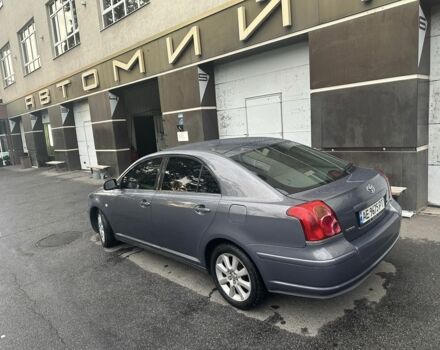 Серый Тойота Авенсис, объемом двигателя 2 л и пробегом 350 тыс. км за 4200 $, фото 2 на Automoto.ua