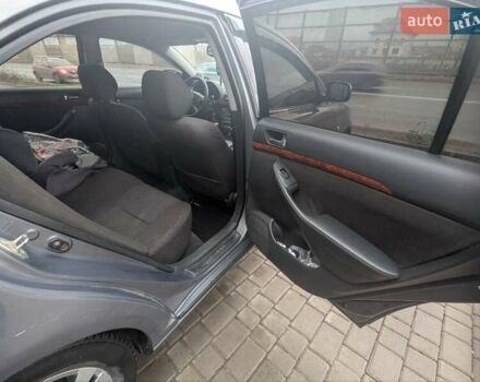 Сірий Тойота Авенсіс, об'ємом двигуна 2 л та пробігом 390 тис. км за 4500 $, фото 12 на Automoto.ua