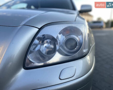 Серый Тойота Авенсис, объемом двигателя 1.8 л и пробегом 210 тыс. км за 5500 $, фото 9 на Automoto.ua