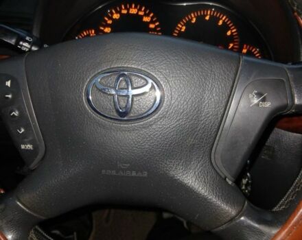 Серый Тойота Авенсис, объемом двигателя 1.8 л и пробегом 270 тыс. км за 4800 $, фото 5 на Automoto.ua