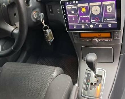 Серый Тойота Авенсис, объемом двигателя 2 л и пробегом 243 тыс. км за 5999 $, фото 6 на Automoto.ua