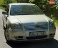 Серый Тойота Авенсис, объемом двигателя 2 л и пробегом 300 тыс. км за 3400 $, фото 1 на Automoto.ua