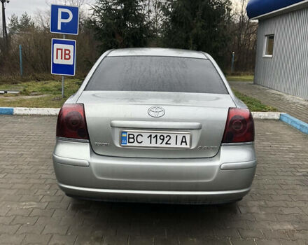 Сірий Тойота Авенсіс, об'ємом двигуна 1.6 л та пробігом 300 тис. км за 6200 $, фото 2 на Automoto.ua