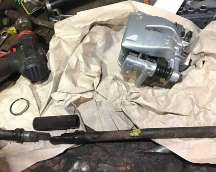 Серый Тойота Авенсис, объемом двигателя 2.01 л и пробегом 610 тыс. км за 4500 $, фото 6 на Automoto.ua