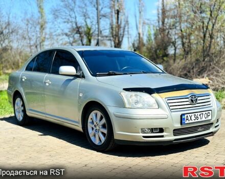 Серый Тойота Авенсис, объемом двигателя 2 л и пробегом 270 тыс. км за 3999 $, фото 1 на Automoto.ua