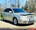 Серый Тойота Авенсис, объемом двигателя 2 л и пробегом 270 тыс. км за 3999 $, фото 1 на Automoto.ua