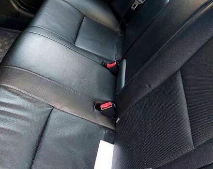 Серый Тойота Авенсис, объемом двигателя 2 л и пробегом 250 тыс. км за 4100 $, фото 7 на Automoto.ua