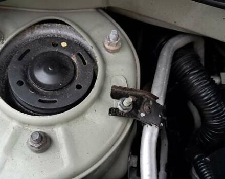 Серый Тойота Авенсис, объемом двигателя 2 л и пробегом 243 тыс. км за 5999 $, фото 20 на Automoto.ua