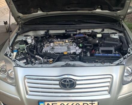 Сірий Тойота Авенсіс, об'ємом двигуна 2 л та пробігом 180 тис. км за 3750 $, фото 4 на Automoto.ua