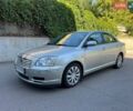 Серый Тойота Авенсис, объемом двигателя 2 л и пробегом 380 тыс. км за 4000 $, фото 1 на Automoto.ua