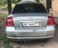 Сірий Тойота Авенсіс, об'ємом двигуна 2 л та пробігом 180 тис. км за 3750 $, фото 3 на Automoto.ua