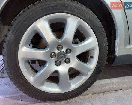 Серый Тойота Авенсис, объемом двигателя 1.6 л и пробегом 245 тыс. км за 4000 $, фото 15 на Automoto.ua