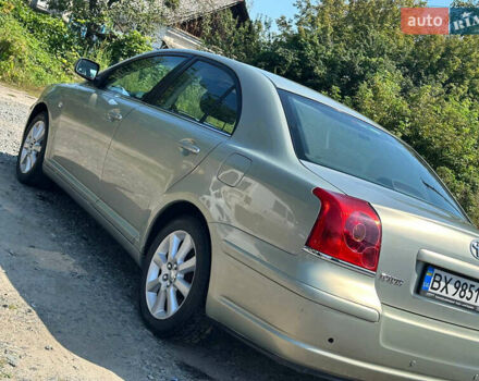 Серый Тойота Авенсис, объемом двигателя 2 л и пробегом 325 тыс. км за 4650 $, фото 5 на Automoto.ua