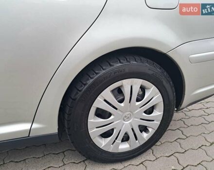 Серый Тойота Авенсис, объемом двигателя 1.8 л и пробегом 230 тыс. км за 5200 $, фото 31 на Automoto.ua