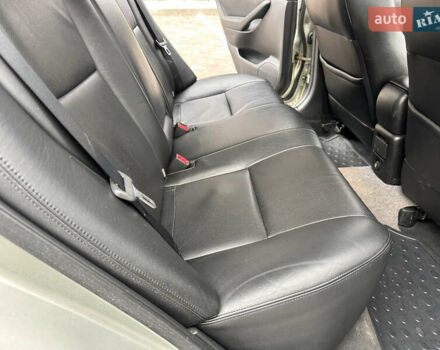 Серый Тойота Авенсис, объемом двигателя 2 л и пробегом 250 тыс. км за 4650 $, фото 59 на Automoto.ua
