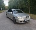 Серый Тойота Авенсис, объемом двигателя 2 л и пробегом 306 тыс. км за 4900 $, фото 1 на Automoto.ua