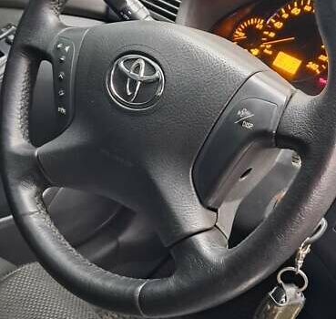 Серый Тойота Авенсис, объемом двигателя 2 л и пробегом 243 тыс. км за 5999 $, фото 7 на Automoto.ua