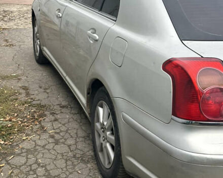 Серый Тойота Авенсис, объемом двигателя 2.01 л и пробегом 610 тыс. км за 4500 $, фото 1 на Automoto.ua