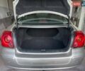 Серый Тойота Авенсис, объемом двигателя 1.6 л и пробегом 245 тыс. км за 4000 $, фото 2 на Automoto.ua