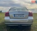 Серый Тойота Авенсис, объемом двигателя 1.6 л и пробегом 245 тыс. км за 4000 $, фото 3 на Automoto.ua