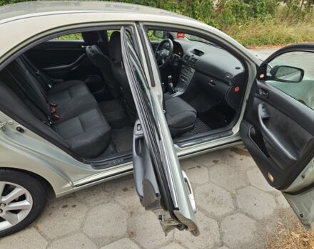 Серый Тойота Авенсис, объемом двигателя 2 л и пробегом 352 тыс. км за 2450 $, фото 6 на Automoto.ua