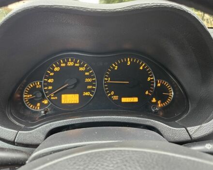 Серый Тойота Авенсис, объемом двигателя 2 л и пробегом 352 тыс. км за 2450 $, фото 17 на Automoto.ua