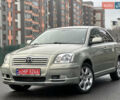 Серый Тойота Авенсис, объемом двигателя 2 л и пробегом 250 тыс. км за 4650 $, фото 3 на Automoto.ua