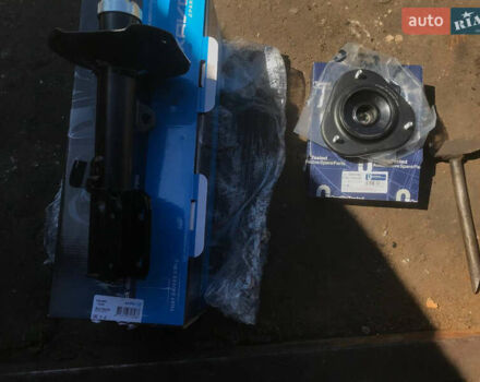 Серый Тойота Авенсис, объемом двигателя 2.01 л и пробегом 610 тыс. км за 4500 $, фото 10 на Automoto.ua