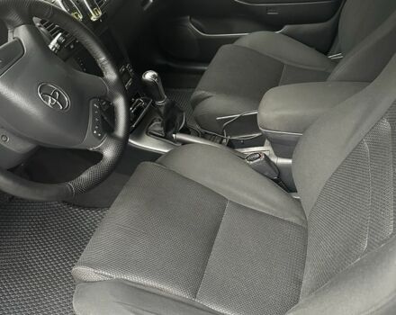 Серый Тойота Авенсис, объемом двигателя 2 л и пробегом 350 тыс. км за 4200 $, фото 14 на Automoto.ua